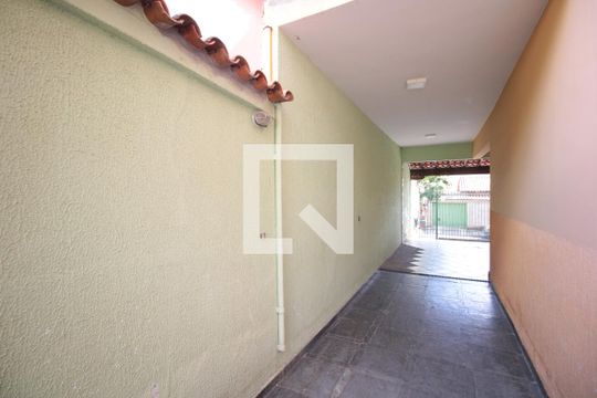 Garagem de casa à venda com 4 quartos, 360m² em Floramar, Belo Horizonte