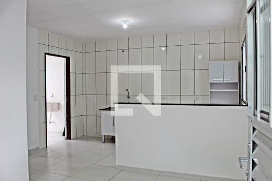 Sala de casa para alugar com 1 quarto, 44m² em Conjunto Residencial José Bonifácio, São Paulo