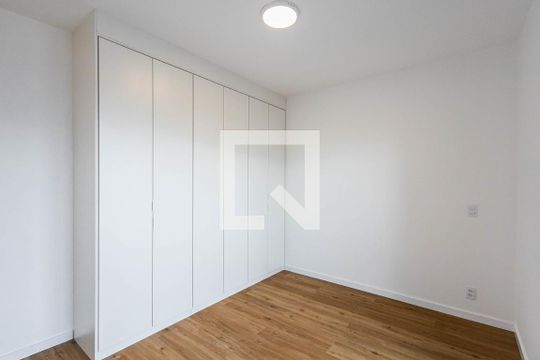 Suíte 2 de apartamento para alugar com 2 quartos, 70m² em Pinheiros, São Paulo