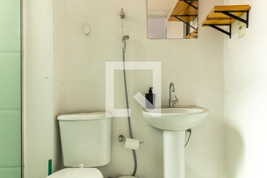 Banheiro de apartamento à venda com 1 quarto, 77m² em República, São Paulo
