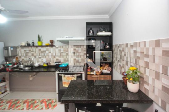 Cozinha de casa à venda com 4 quartos, 130m² em Jardim Mimar, São Paulo