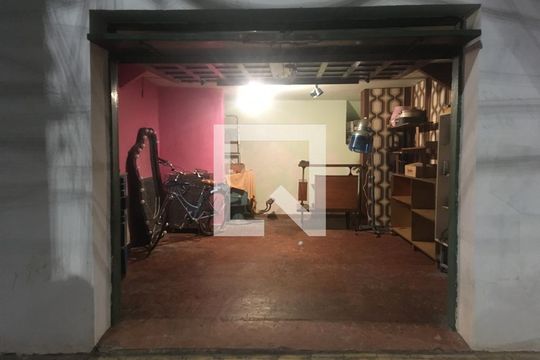 Garagem de casa para alugar com 2 quartos, 189m² em Bela Vista, São Paulo