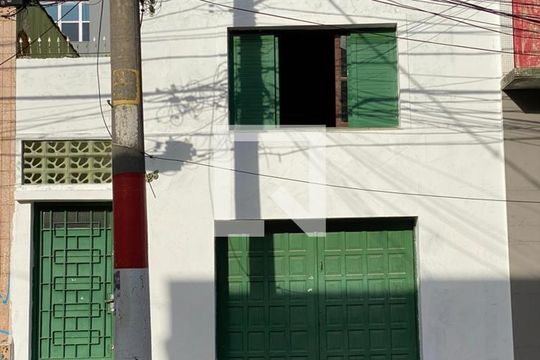 Fachada de casa para alugar com 2 quartos, 189m² em Bela Vista, São Paulo