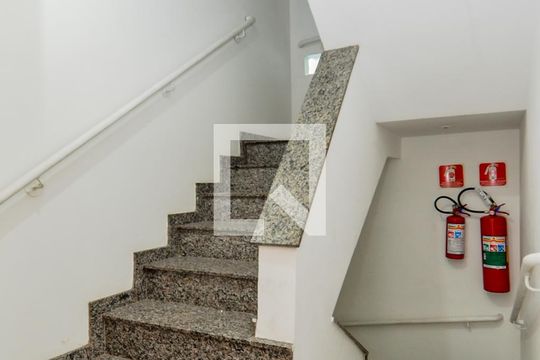 Hall de Entrada de apartamento para alugar com 2 quartos, 60m² em Parque Continental Ii, Guarulhos