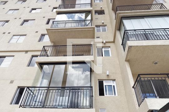 Fachada do bloco de apartamento para alugar com 2 quartos, 60m² em Picanço, Guarulhos