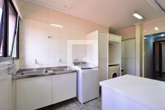 Área de Serviço de apartamento à venda com 4 quartos, 214m² em Mirandópolis, São Paulo