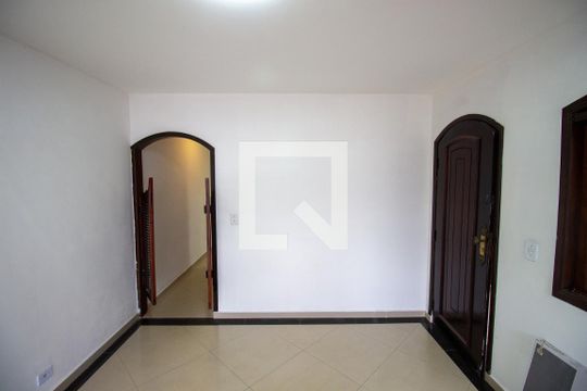 Casa à venda com 3 quartos, 250m² em Vila Jacuí, São Paulo