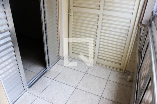 Apartamento para alugar com 2 quartos, 117m² em Itararé, São Vicente