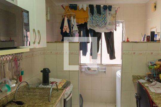 Cozinha e Área de Serviço de apartamento à venda com 2 quartos, 59m² em Conjunto Residencial Souza Queiroz, Campinas