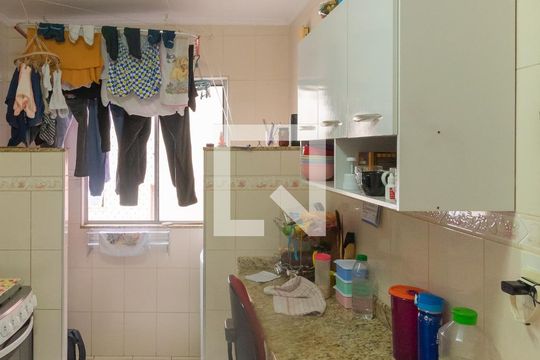 Cozinha e Área de Serviço de apartamento à venda com 2 quartos, 59m² em Conjunto Residencial Souza Queiroz, Campinas