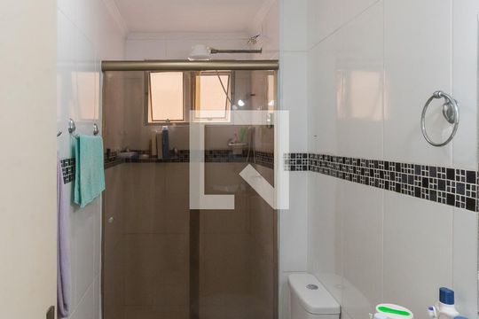 Banheiro de apartamento à venda com 2 quartos, 59m² em Conjunto Residencial Souza Queiroz, Campinas