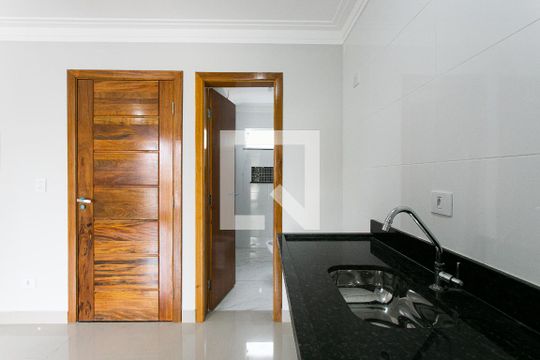 Cozinha de apartamento à venda com 2 quartos, 47m² em Vila Carrão, São Paulo