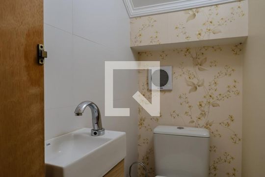 Lavabo de casa à venda com 3 quartos, 190m² em Vila Roque, São Paulo