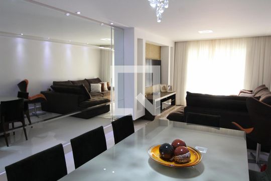 Sala de casa à venda com 3 quartos, 156m² em Vila Ema, São Paulo