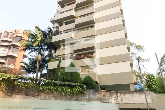 Piscina - Fachada de apartamento à venda com 3 quartos, 160m² em Vila Andrade, São Paulo