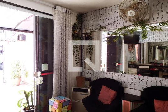 Área comum de casa para alugar com 2 quartos, 130m² em Vila Margarida, São Vicente