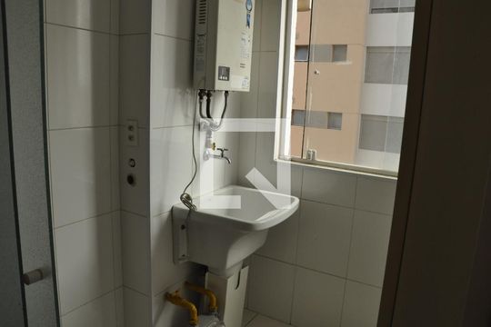 Área de serviço  de apartamento à venda com 2 quartos, 57m² em Vila Dom Pedro I, São Paulo