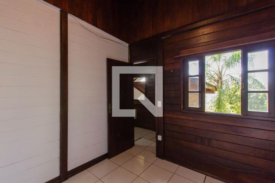 Quarto 2 de casa de condomínio para alugar com 2 quartos, 150m² em Rio Tavares, Florianópolis