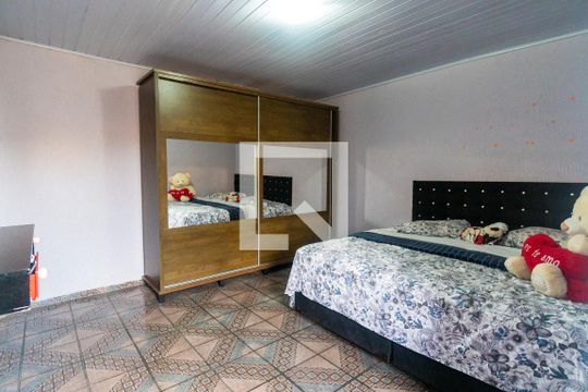 Suite de casa à venda com 3 quartos, 150m² em Vila Mira, São Paulo