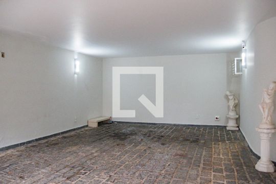 Garagem Casa 2 de casa à venda com 5 quartos, 500m² em Vila Gilda, Santo André