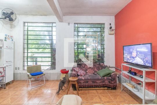 Sala de casa à venda com 4 quartos, 260m² em Espírito Santo, Porto Alegre