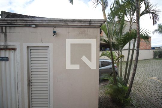 Vista da Suite de apartamento à venda com 2 quartos, 66m² em Itapoã, Belo Horizonte