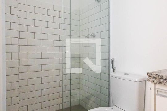 Banheiro de apartamento para alugar com 2 quartos, 47m² em Jardim Paulista, São Paulo