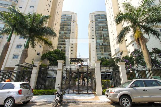 Fachada de apartamento para alugar com 3 quartos, 136m² em Vila Prudente, São Paulo