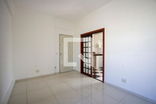 Apartamento para alugar com 2 quartos, 65m² em Centro, São Gonçalo
