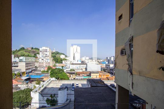 Vista da Sala de apartamento para alugar com 2 quartos, 65m² em Centro, São Gonçalo