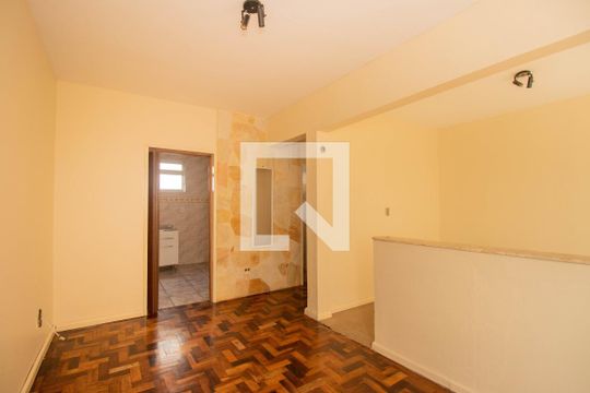 Sala de Estar de apartamento para alugar com 2 quartos, 63m² em Jardim Itu, Porto Alegre