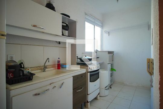 Cozinha  de casa à venda com 2 quartos, 50m² em Mário Quintana, Porto Alegre