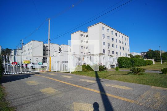 Fachada  de casa à venda com 2 quartos, 50m² em Mário Quintana, Porto Alegre