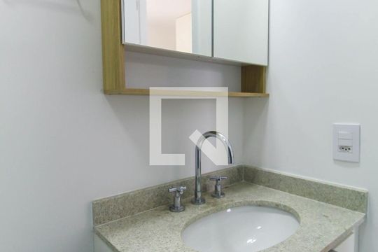 Banheiro de kitnet/studio à venda com 1 quarto, 21m² em Belenzinho, São Paulo