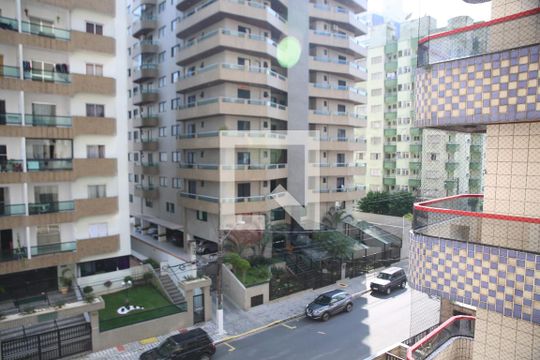 Vista de apartamento para alugar com 2 quartos, 90m² em Tupi, Praia Grande