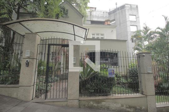 Fachada de apartamento para alugar com 3 quartos, 650m² em Floresta, Porto Alegre
