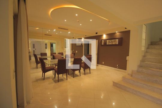 Sala de Jantar de apartamento para alugar com 3 quartos, 650m² em Floresta, Porto Alegre