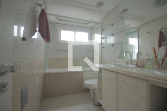 Banheiro da Suíte 2 de apartamento para alugar com 3 quartos, 650m² em Floresta, Porto Alegre