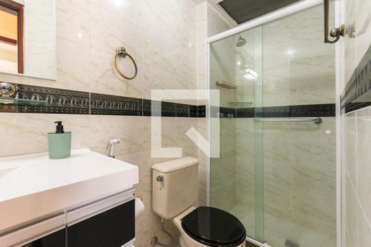 Banheiro de apartamento para alugar com 2 quartos, 80m² em Tijuca, Rio de Janeiro