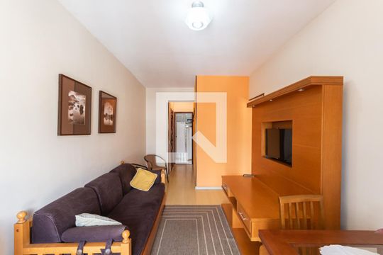 Sala de apartamento para alugar com 2 quartos, 64m² em Tijuca, Rio de Janeiro