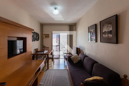 Sala de apartamento para alugar com 2 quartos, 64m² em Tijuca, Rio de Janeiro