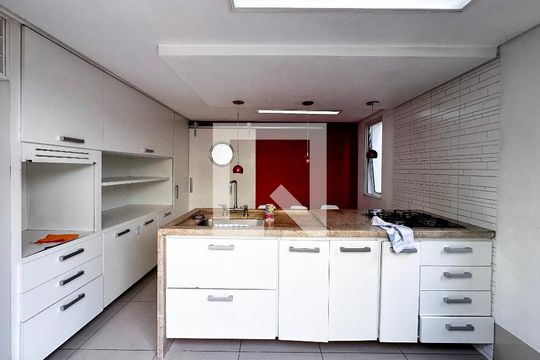 Cozinha de casa para alugar com 3 quartos, 198m² em Campo Belo, São Paulo