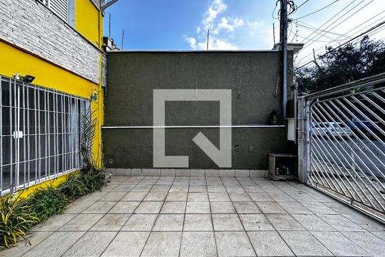 Garagem de casa para alugar com 3 quartos, 198m² em Campo Belo, São Paulo