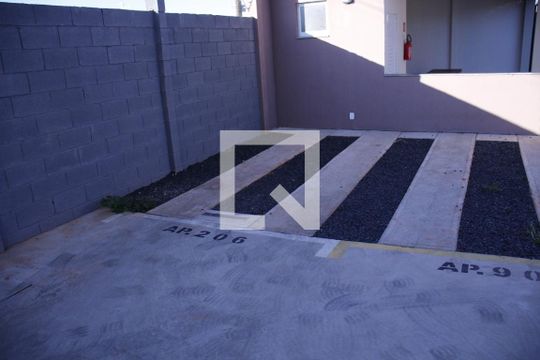 Garagem de apartamento para alugar com 3 quartos, 54m² em Panorama, Uberlândia