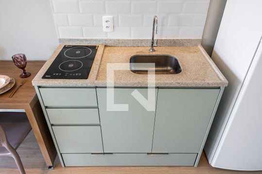 Cozinha de kitnet/studio à venda com 1 quarto, 29m² em Sumaré, São Paulo