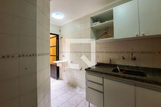 Cozinha de apartamento para alugar com 2 quartos, 55m² em Vila Iracema, São Bernardo do Campo