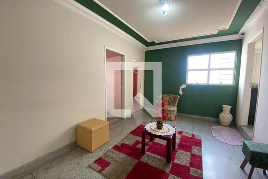 Sala de apartamento para alugar com 2 quartos, 130m² em Viaru, Sorocaba