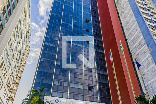 Fachada do Prédio de apartamento para alugar com 1 quarto, 34m² em Vitória, Salvador