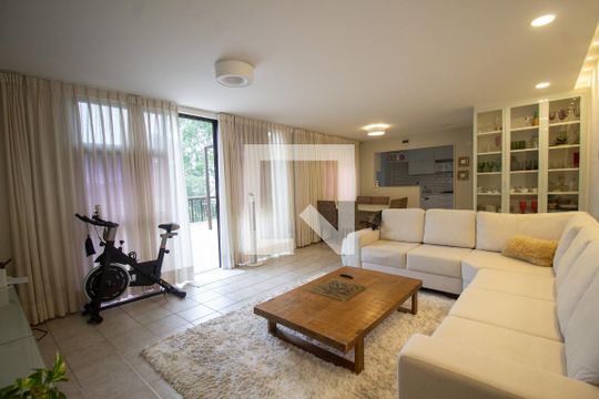 Sala de apartamento para alugar com 3 quartos, 180m² em Recreio dos Bandeirantes, Rio de Janeiro