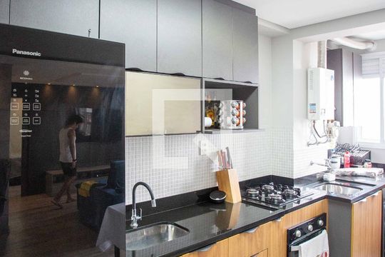 Cozinha de apartamento à venda com 1 quarto, 50m² em Centro, Diadema